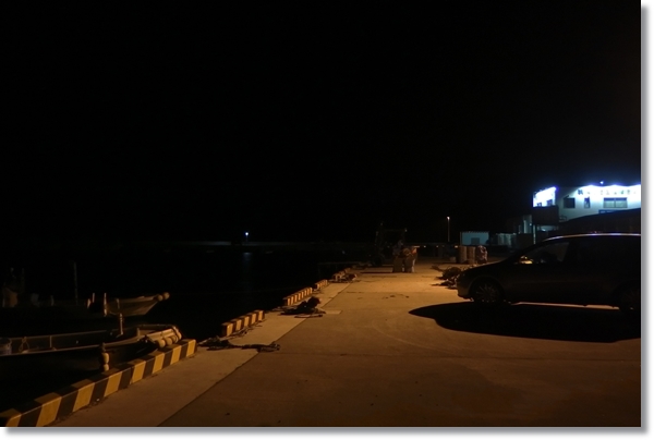 夜の桃浦魚港